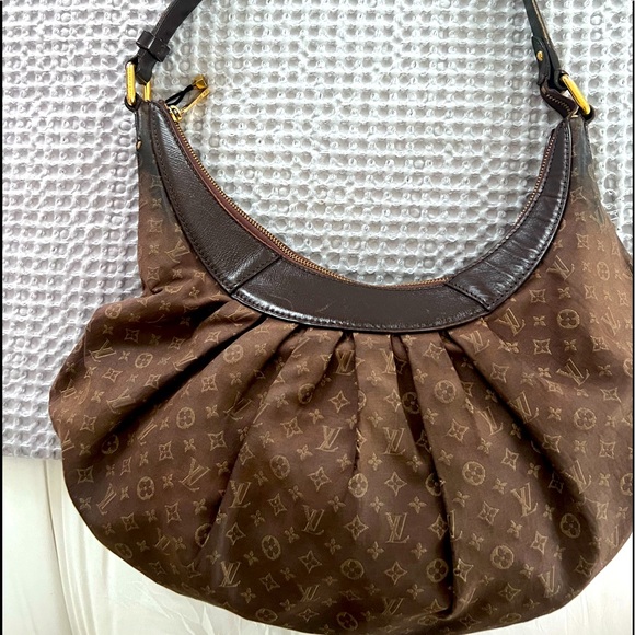 Louis Vuitton Ebene monogram bag. Adjustable shoulder strap. - Picture 1 of 7
